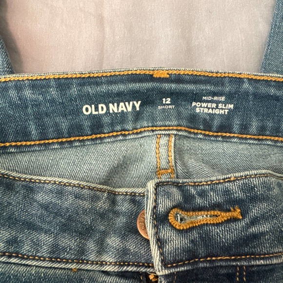 Old Navy Women’s jeans size 12 short - Picture 1 of 8